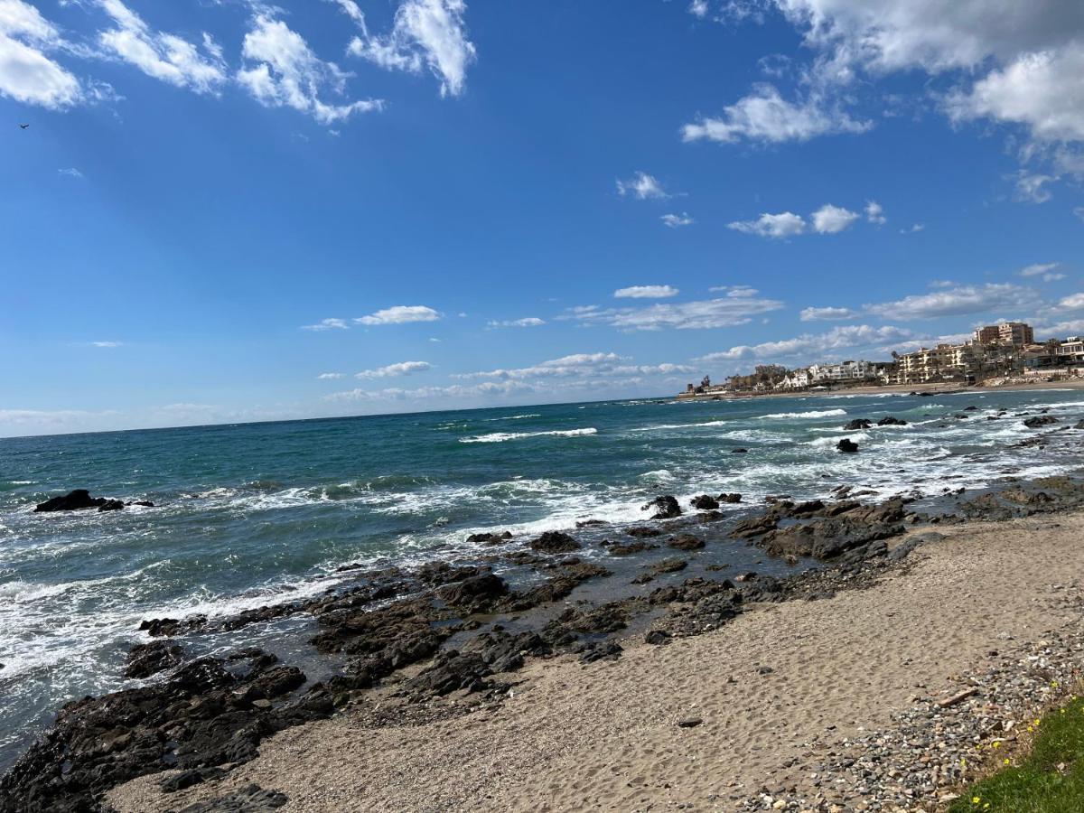 Ribera Playa Alhamar Apartment Sitio de Calahonda Luaran gambar